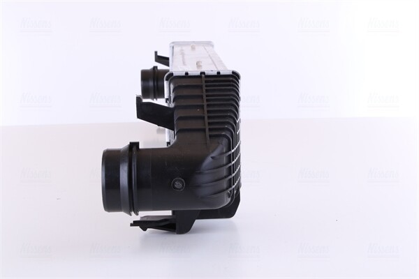 интеркулер!\MB W204 1.8i 09> 96598 NISSENS