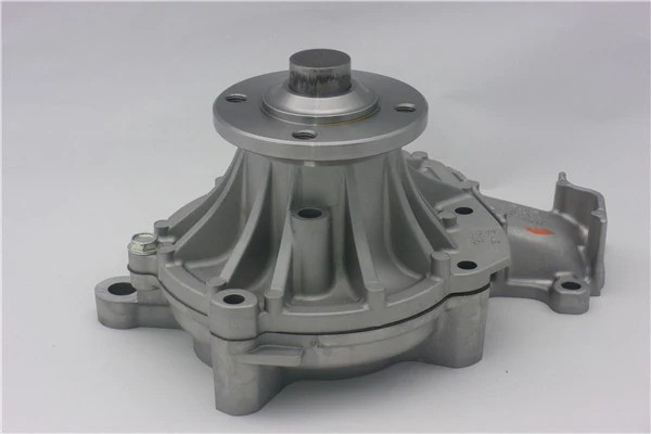 помпа!\ Toyota Hiace/Hilux/Land Cruiser/4 Runner 2.5TD/3.0TD 93> GWT-116AH GMB