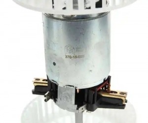 Мотор отопителя MERCEDES Actros MP2,MP3 (03-) в сборе MEGAPOWER 37015028 MEGA POWER