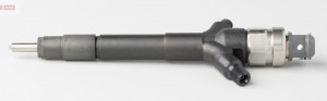 Форсунка топливная (DCRI105600) 095000-5600 DCRI105600 DENSO