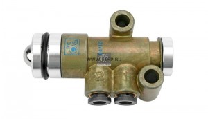 Клапан делителя для включения делителя КПП (с шариком) 3.41220 DIESEL TECHNIC