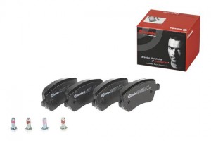 Колодки тормозные Lada Vesta OE 410608481R P68033 P68033 BREMBO