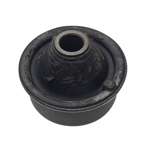 Сайлентблок TOYOTA bB / MR 2 / Probox 2000 ~ 2007 перед прав.лев. GV0676 GV0676 CTR