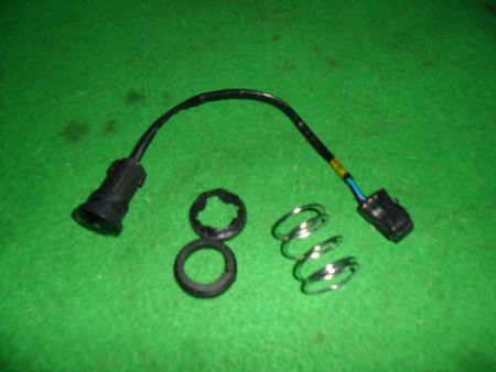 Датчик парковки SSANGYONG Kyron (05-) центральный (не крашен.) OE 8792009010X SSANG YONG