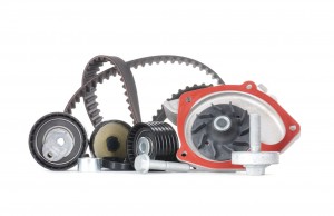 Комплект ремня ГРМ RENAULT Duster с водяным насосом GATES KP45550XS GATES