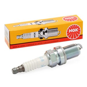 Свеча зажигания FIAT Punto (99-03) FORD Escort (90-92) NGK 3330 NGK