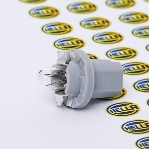 лампа накаливания! 24V 1.2W (D8.5D) с полим. патроном (щитка приборов) Volvo 8GA007997-071 HELLA