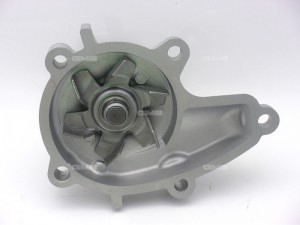 Насос водяной NISSAN Sunny (88-) (1.6),Bluebird (86-) (1.6/2.0) GMB GWN-35A GMB