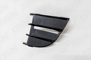 Решетка в бампер нижняя правая Skoda Octavia 2 A5 2008-2013 OEM1322R OEMPARTS