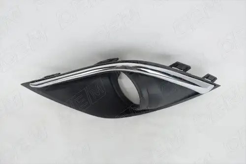 Окантовка противотуманной фары левая Mitsubishi Outlander 3 2015-2019 OEM1440L OEMPARTS