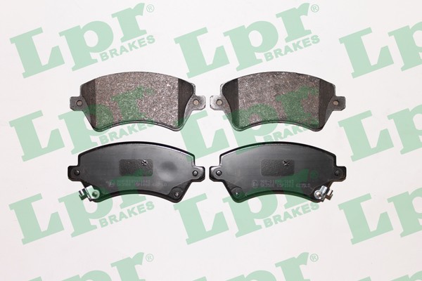 Комплект тормозных колодок 05P1002 05P1002 LPR
