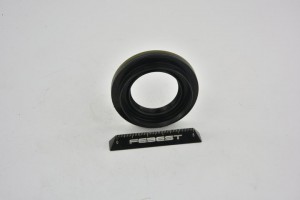 Сальник привода NISSAN PRIMERA P12 2001-2007 (33X56X8X13.7) 95HEY-33560814C 95HEY-33560814C FEBEST