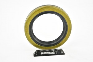 Сальник TOYOTA Avensis (03-08),Caldina (97-05),Crown (05-) насоса масляного FEBE 95GFZ-38550808R FEBEST