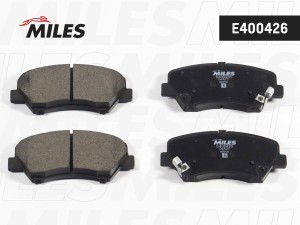 Колодки тормозные передние (Смесь Low-Metallic) HYUNDAI ELANTRA V/I30/KIA CEED/C E400426 MILES