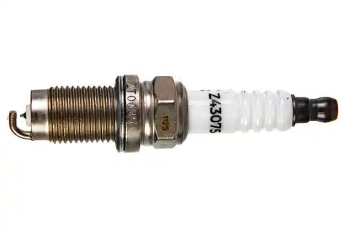 свеча зажигания! (PZFR6R) Iridium Audi A3, VW Golf V/Passat/Touran/Jetta 1.4 05> Z43075 ZENTPARTS