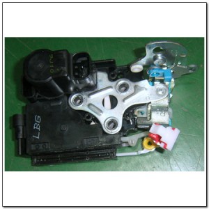 Замок двери SSANGYONG Rexton (02-) передний правый OE 7122008012 SSANG YONG