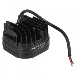 Фара светодиодная квадратная, 4 LED рассеянный свет, 40W (78х78х50) 12/24V (ALED ALED037 AIRLINE