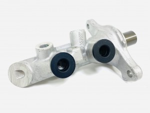 Цилиндр тормозной главный UKORAUTO U0109408 UKORAUTO
