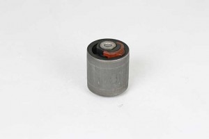 Сайлентблок VW Passat (97-00) AUDI A4 (94-00) SKODA Superb (01-08) рычага передн BSG90700225 BSG