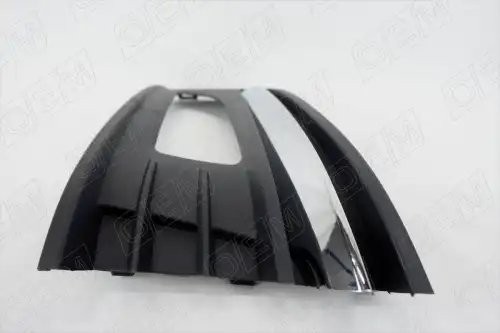 Окантовка противотуманной фары левая Volkswagen Polo sedan 5 2015-2020, под хром OEM1302L OEMPARTS