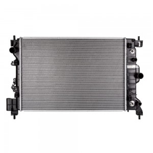 Радиатор охл. двигателя Chevrolet Aveo 11- (АКПП) (M4993063) M4993063 MARSHALL