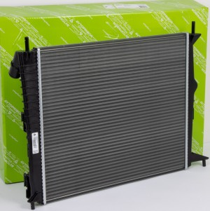 Радиатор системы охлаждения для а/м Lada Largus, Renault Logan без кондиционера  700802AVT AVTOPRIBOR