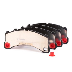 Колодки тормозные VW Touareg (10-) PORSCHE Cayenne (07-),Panamera (10-) передние P65033 BREMBO