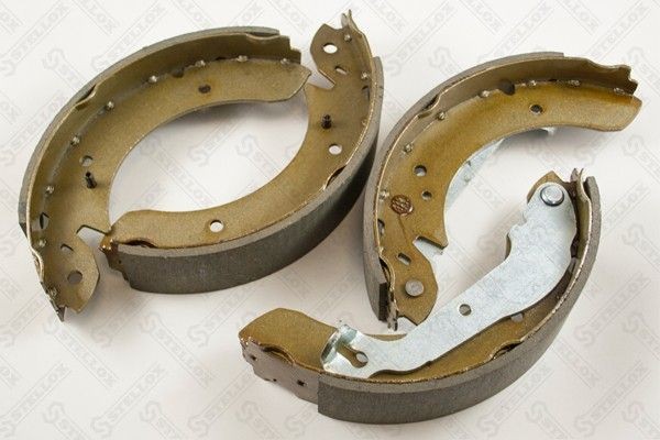 колодки тормозные барабанные!\Hyundai Sonata 1.8-2.4 88-93,Ford Granada1.6-2.3/2 065-100-SX STELLOX