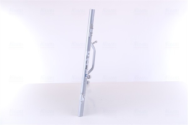 AI5140=VL816967=8FC 351 301-401 [8D0260403H] !радиатор конд.\ VW Passat 1.6i-1.9 94594 NISSENS