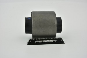 Сайлентблок задн цапфы нижний FORD EXPLORER 2002-2011 FDAB-080 FDAB080 FEBEST