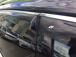 Дефлектор двери VW Tiguan (16-) хромированный молдинг COBRA TUNING V25316CR COBRA TUNING