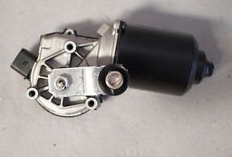 Мотор-редуктор стеклоочистителя HYUNDAI Solaris (11-) OE 981101R000 HYUNDAI KIA