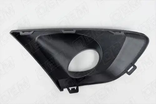 Окантовка противотуманной фары правая Renault Duster 1 2015-2020 OEM1331R OEMPARTS