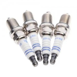 Свеча зажигания KIA Sportage (95-),Credos (95-) (4шт.) MEGAPOWER 37031096 MEGA POWER