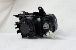 Фара правая Mitsubishi Pajero Sport 2 (2008-2015) ксенон, с корректором OEM0031FR OEMPARTS