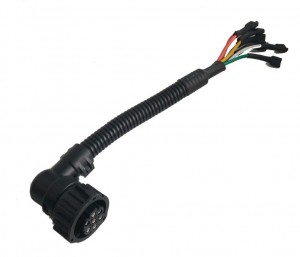 DA-02385 Разъем фонаря заднего байонет AMP (вилка 7 контактов с проводами) углов DA-02385 DALI AVTO