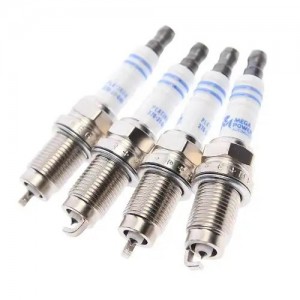 Свеча зажигания VW Golf 5,6,Jetta,Passat B6 AUDI A3 SKODA Octavia,Fabia (1.4 FSI 37031122 MEGA POWER