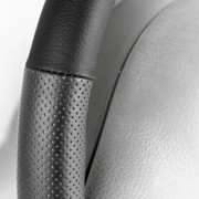 Оплетка руля (M) 37-39см черная экокожа сшивная AUTOPROFI SAM100BKBKM AUTOPROFI