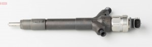 Форсунка топливная (DCRI105600) 095000-5600 DCRI105600 DENSO