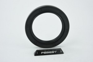 Сальник привода NISSAN Almera (N16E),Primera (P12E) левого/правого FEBEST 95GAY-40560808X FEBEST