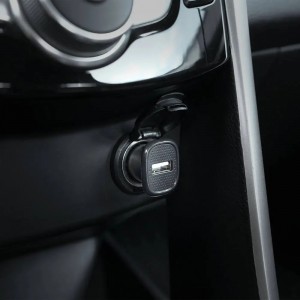 Адаптер автомобильный компактный 1xUSB 2.1A, 12/24В (AEAK017) AEAK017 AIRLINE