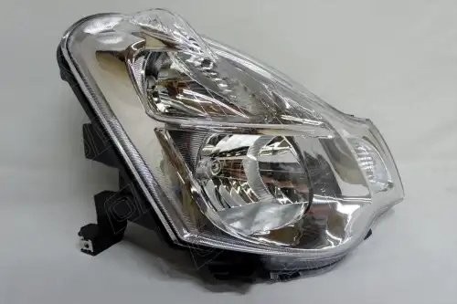 Фара правая Nissan Almera G15 (2012-нв) OEM0077FR OEMPARTS