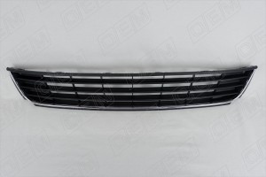 Решетка в бампер нижняя Volkswagen Polo sedan 5 2010-2015, под хромированную нак OEM3632 OEMPARTS