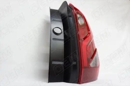 Фонарь правый Renault Duster 1 2015-2020 OEM0037FONR OEMPARTS