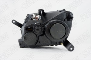 Фара правая Renault Duster 1 2011-2015, светлая OEM0102FR OEMPARTS