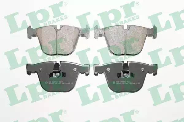 Комплект тормозных колодок 05P1367 05P1367 LPR