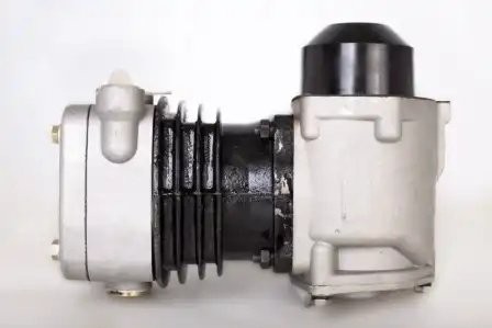 Компрессор КАМАЗ одноцилиндровый с/о ВЫХОД ВВЕРХ АВТОМАГНАТ 532053509015 AVTOMAGNAT