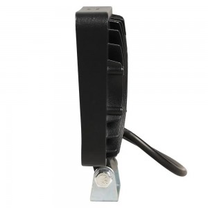 Фара светодиодная квадратная, 30 LED рассеянный свет, 30W (108х108х37) 12/24V PL ALED101 AIRLINE