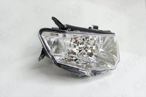 Фара правая Mitsubishi Pajero Sport 2 (2008-2015) ксенон, с корректором OEM0031FR OEMPARTS