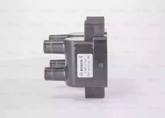 Катушка зажигания 0 986 221 060 BOSCH